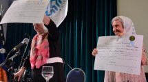 Imagen de Las madres de Plaza de Mayo de Neuquén recibieron el Honoris Causa