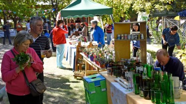La Súper Feria se realizará mañana, martes 31, desde las 9, en el Parque España. (Florencia Salto).-