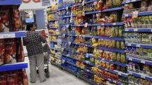 Imagen de Bajan los precios de alimentos del programa de reducción del IVA