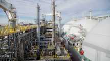 Imagen de YPF exportará otra carga de GNL a Brasil