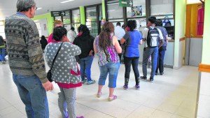 Faltan médicos en el corredor petrolero que une Neuquén y Vaca Muerta