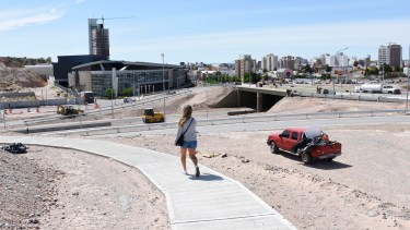 Con rapidez se terminó el cruce elevado en la ruta 7. Foto Florencia Salto