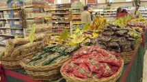 Imagen de La canasta navideña viene en Neuquén con aumentos y las ventas van lentas