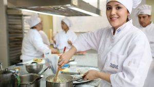 Búsqueda laboral | Encargado de gastronomía para Casinos del Río en General Roca
