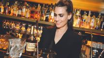 Imagen de La cipoleña Mona Gallosi vino a Neuquén y enseñó a hacer estos fabulosos tragos