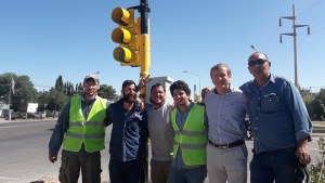 En su ultimo día como intendente, Tortoriello salió a recorrer semáforos