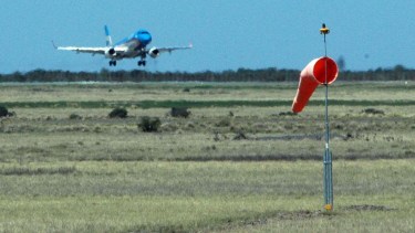 Preocupación en Viedma por la baja frecuencia de vuelos