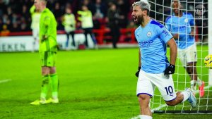 El Kun Agüero le sigue dando soluciones al Manchester City