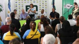 Presentaron en Roca el calendario de exposiciones ganaderas de la región