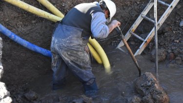 Personal del EPAS realiz las pertinentes reparaciones. Foto: Twitter @epasprensa