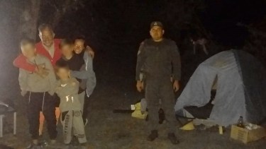 Denunciaron la desaparición de una familia pero estaban de camping en Bariloche