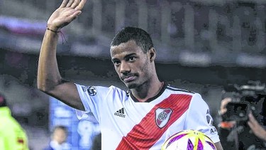 El uruguayo Nicolás de la Cruz regresa al equipo millonario en lugar de Leo Ponzio. 