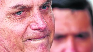 Bolsonaro busca defenderse de las críticas a su gestión en medio del coronavirus