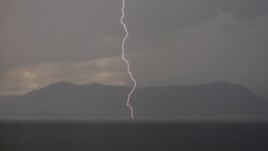 Alertan por tormentas eléctricas, lluvias y posible granizo en la región