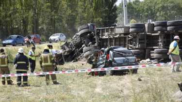 Un muerto en accidente entre un camión y un auto en la Ruta 151. (Foto: Florencia Salto)