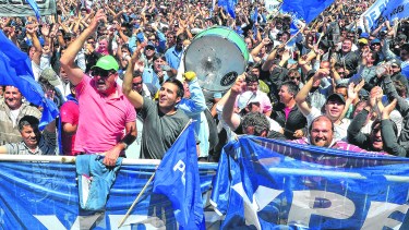 Noviembre de 2012. La última convocatoria masiva que el gremio de los petroleros llevó a cabo en la capital neuquina. 