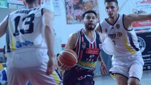 Pérfora y Cinco Saltos ganaron en casa por el Torneo Federal