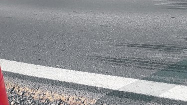 La Ruta 7, pasando Añelo, se hundió después de la tormenta.