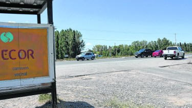 Acceso a Ecor I,  el sitio que generó la movilización de vecinos. Piden que se coloque un semáforo y que mientras tanto haya un control policial. 