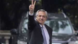 Alberto Fernández no estaría en la partida del satélite construido por Invap