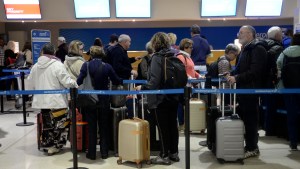 Quedan más de 500 argentinos varados en Ecuador que solicitan asistencia