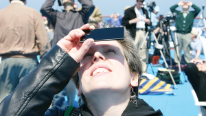 Recomendaciones para el eclipse de sol que se verá en Bariloche