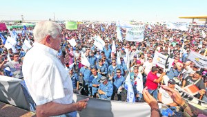 Se abrió la negociación petrolera con las horas contadas para frenar el paro