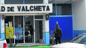 Un solo cajero entre 7.500 vecinos&#8230; y funciona mal