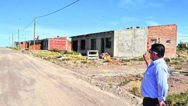 Impulsan el final  de 27 viviendas para madres solteras.