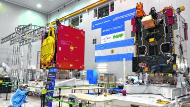 El “cuarto limpio” de Invap, donde llegó a haber tres satélites en construcción. 