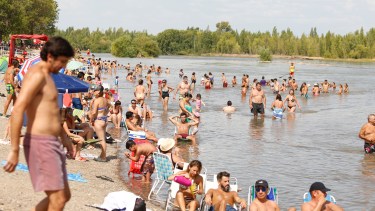 Pese a la gran cantidad de visitantes, este año hubo menos de la mitad de rescates. (Foto: Juan Thomes.-)