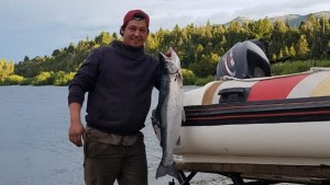 Encontraron la isla de las truchas de 7 kilos en Bariloche