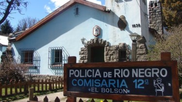 El joven que recibió la puñalada se trasladó por sus propios medios hasta la Comisaría 12. Foto: archivo