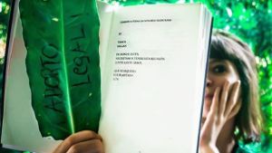 Florencia Kirchner, desde Cuba, se sumó su adhesión al Pañuelazo por el aborto