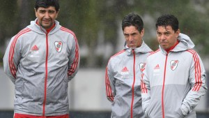 Gallardo será operado y no llegaría a dirigir contra Unión