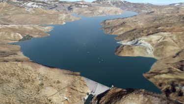 La maqueta de cómo quedaría el río Grande con la represa. Foto Prensa Gobierno de Mendoza