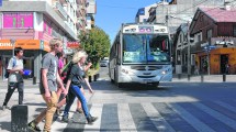 Imagen de Levantaron el paro y vuelven a circular los colectivos en Bariloche
