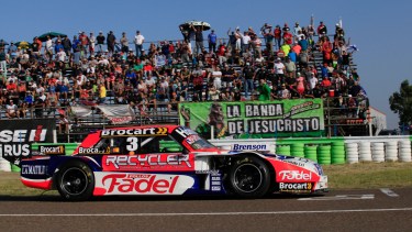 Viedma - 16/02/2020

1° fecha de TC en el autodromo ciudad de Viedma

 series del TC

Foto: Marcelo Ochoa