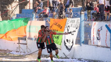 Franco Montero fue el héroe para Puerto Moreno. (Foto: Marcelo Martínez)