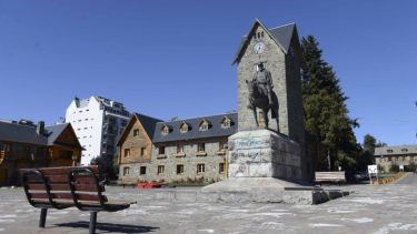 Bariloche se declaró en emergencia económica, social y de servicios por 90 días. Archivo