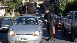 Las fuerzas federales intensifican los controles en las calles de Bariloche