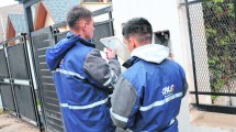 Imagen de Nación prohibió cortes de luz, agua y gas por 180 días