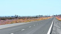 Imagen de Por la cuarentena sobran 200.000 barriles por día y se diluye el barril criollo