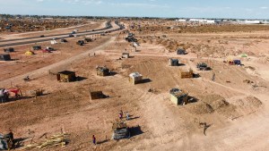 Otras 60 familias se fueron de la toma de Casimiro Gomez en Neuquén