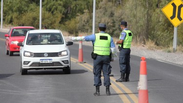 Reforzarán los controles sobre los ingresos a la provincia y en las localidades con circulación comunitaria. (Foto: Oscar Livera).