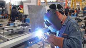 Empresarios apoyan la gestión oficial hacia una política industrial