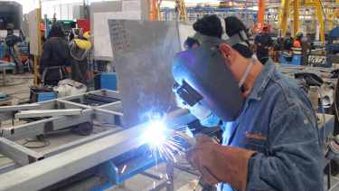 La industria metálica básica continúa golpeada por la cuarentena y la crisis económica. 