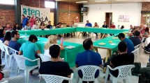 Imagen de Efecto coronavirus: docentes de Neuquén deberán definir su paritaria sin asambleas