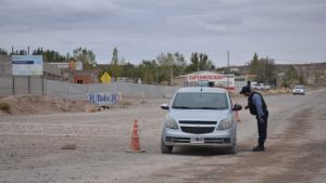 Vecinos de Las Perlas sufren las restricciones para circular por el puente