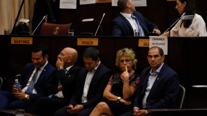 Qué políticos neuquinos deberán extremar cuidados ante el coronavirus